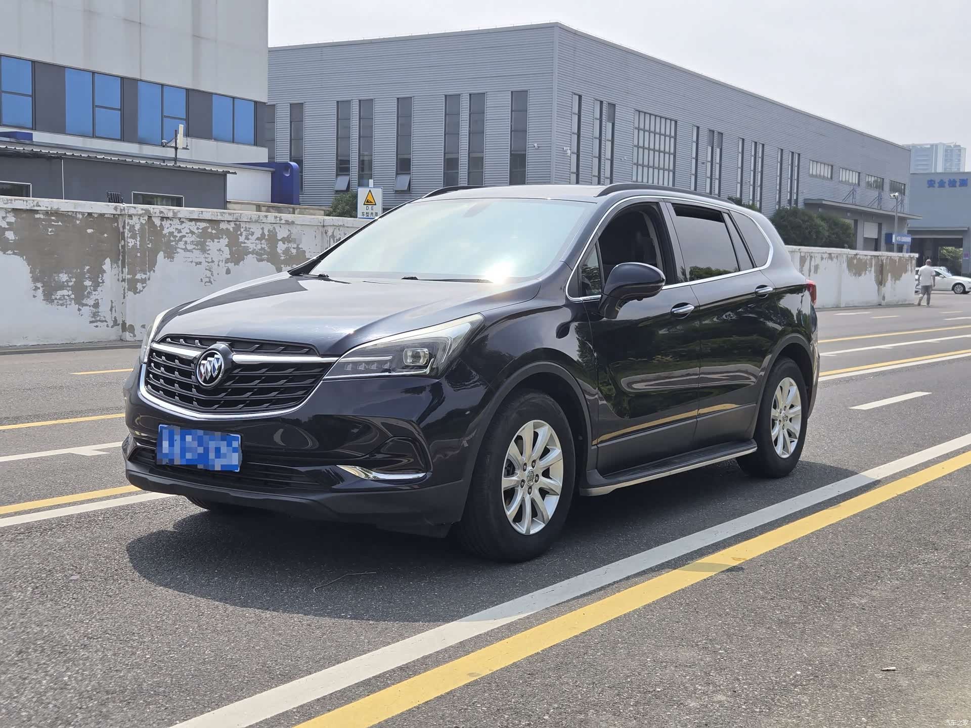 Buick Envision Plus, 2020 1