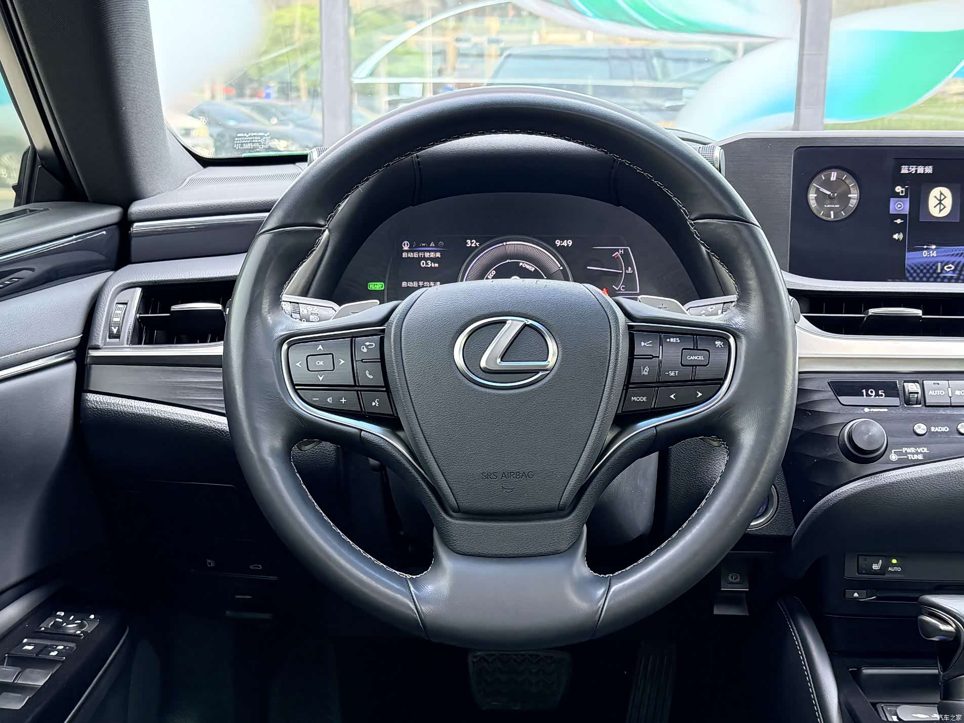 Lexus ES, 2020 10