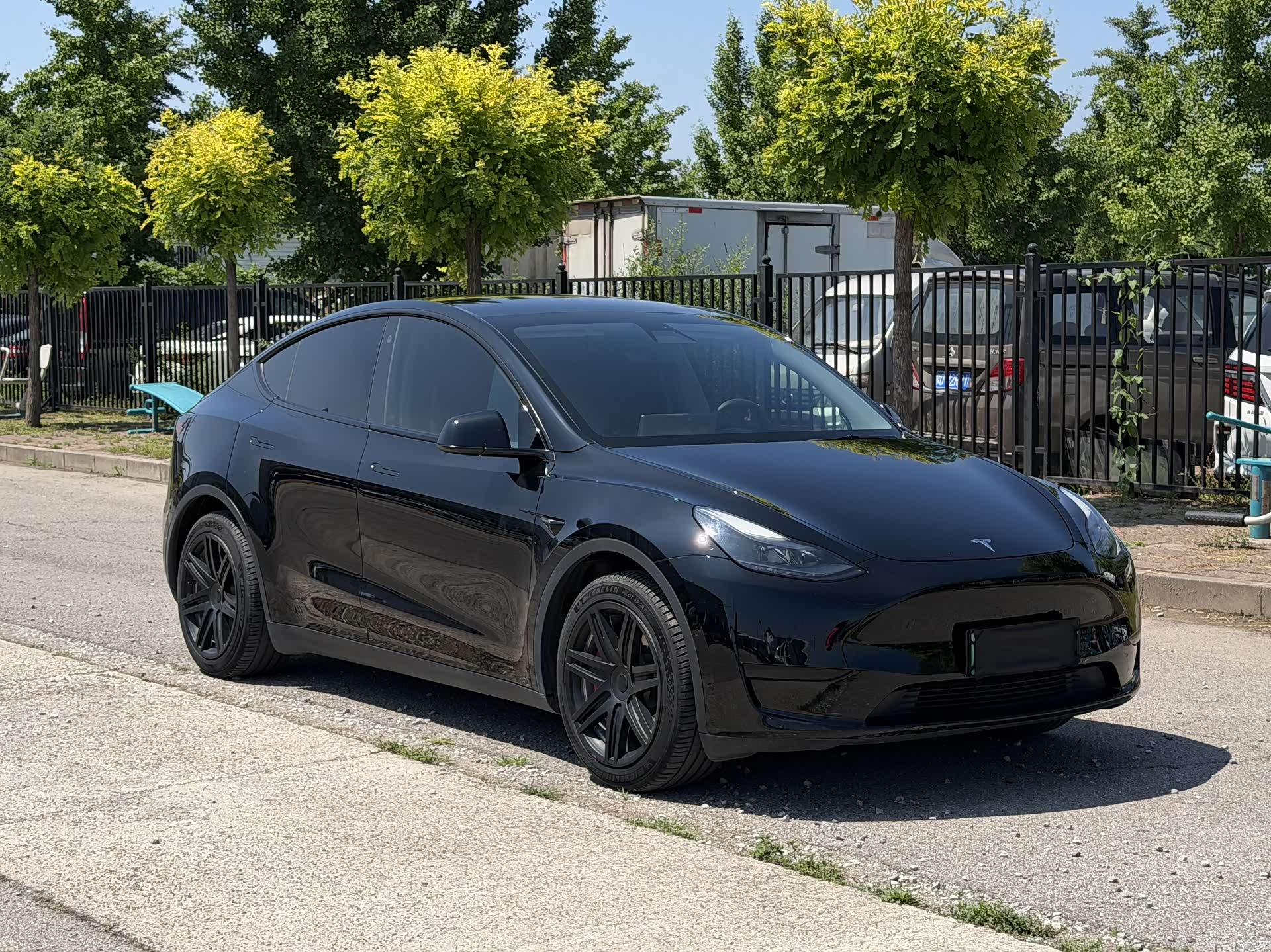 Tesla Model Y, 2022 3