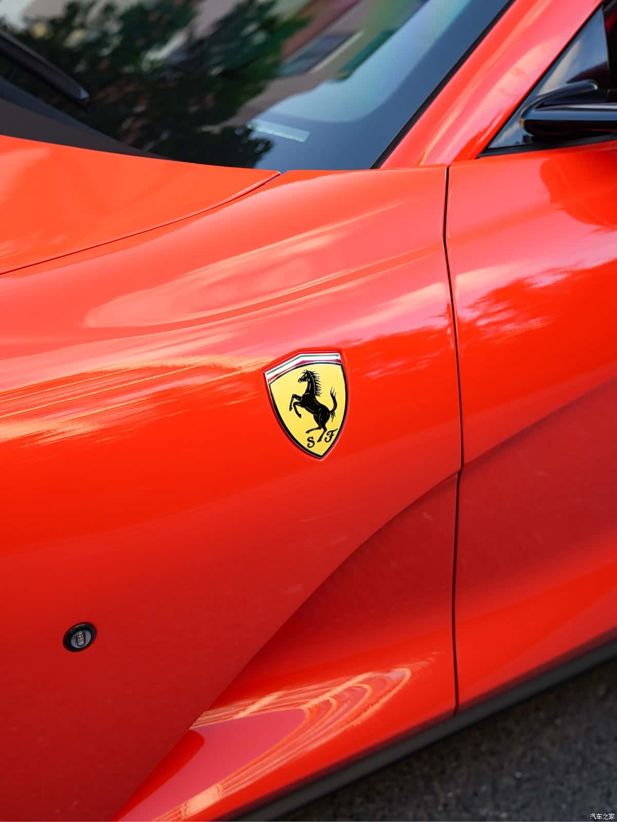 Ferrari 812, 2021 10