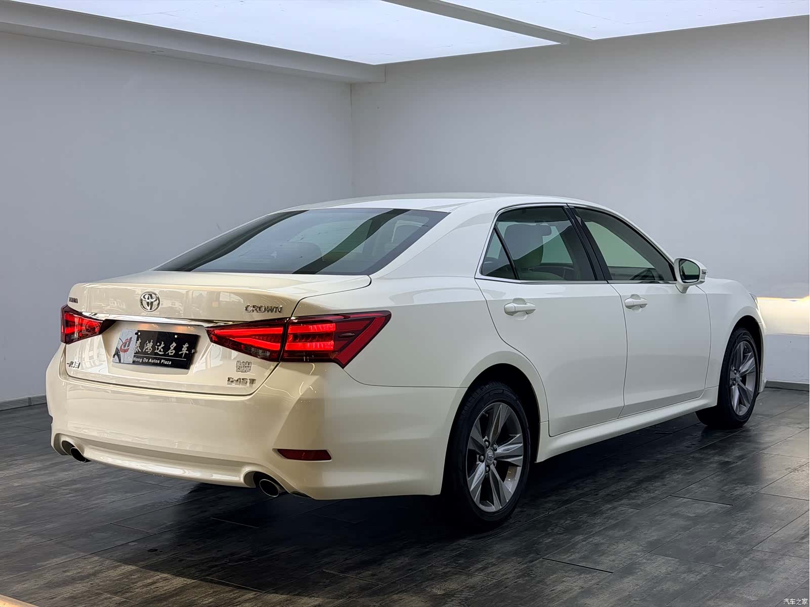 Toyota Crown, 2018 7