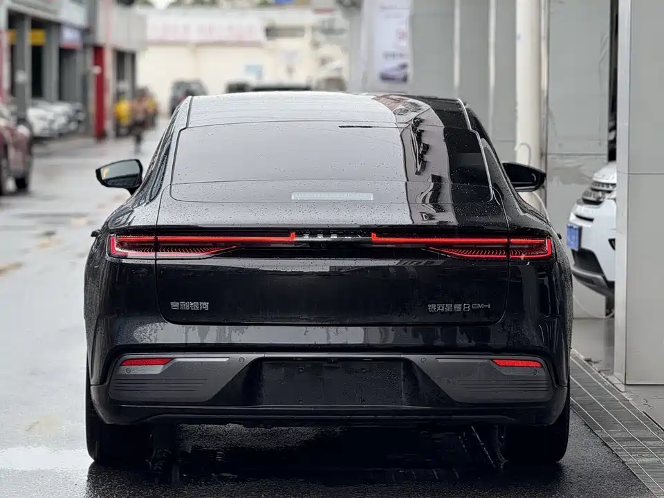 Geely Galaxy Galaxy Sparkle 8