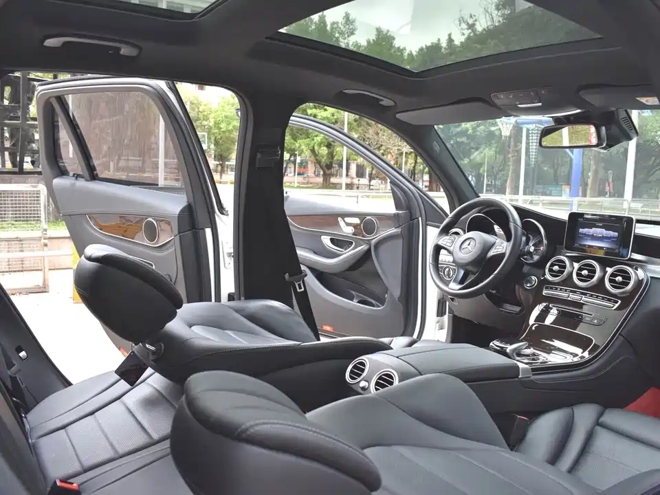 Mercedes-Benz GLC Mercedes-Benz GLC