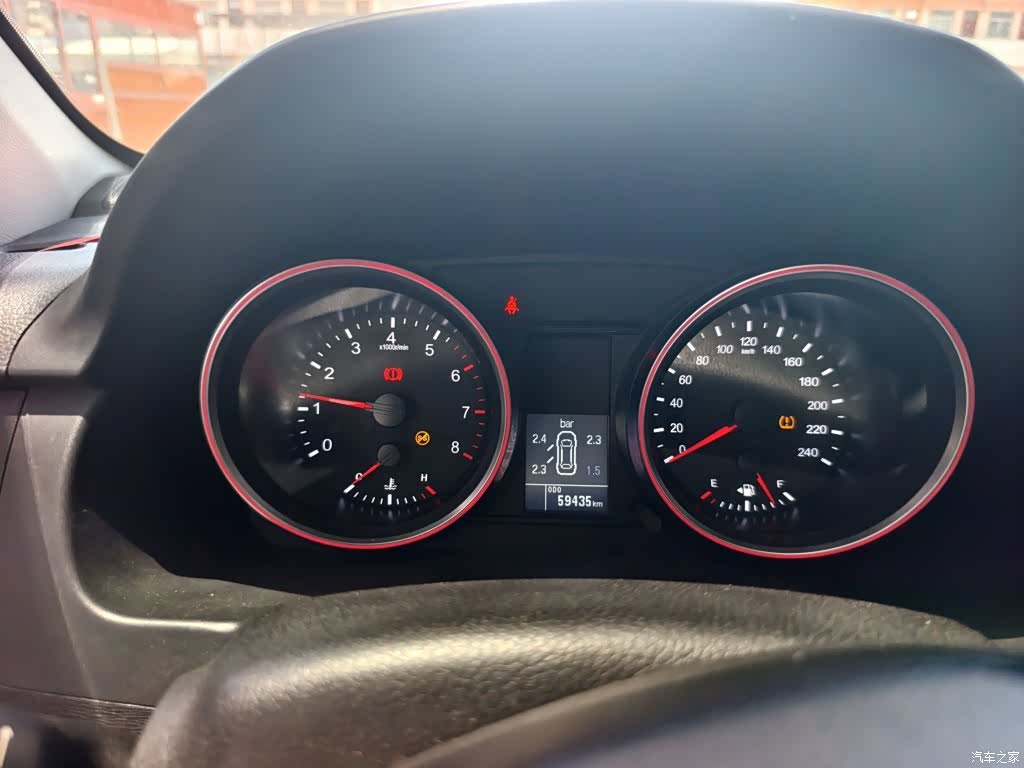 Haval M6, 2018 13