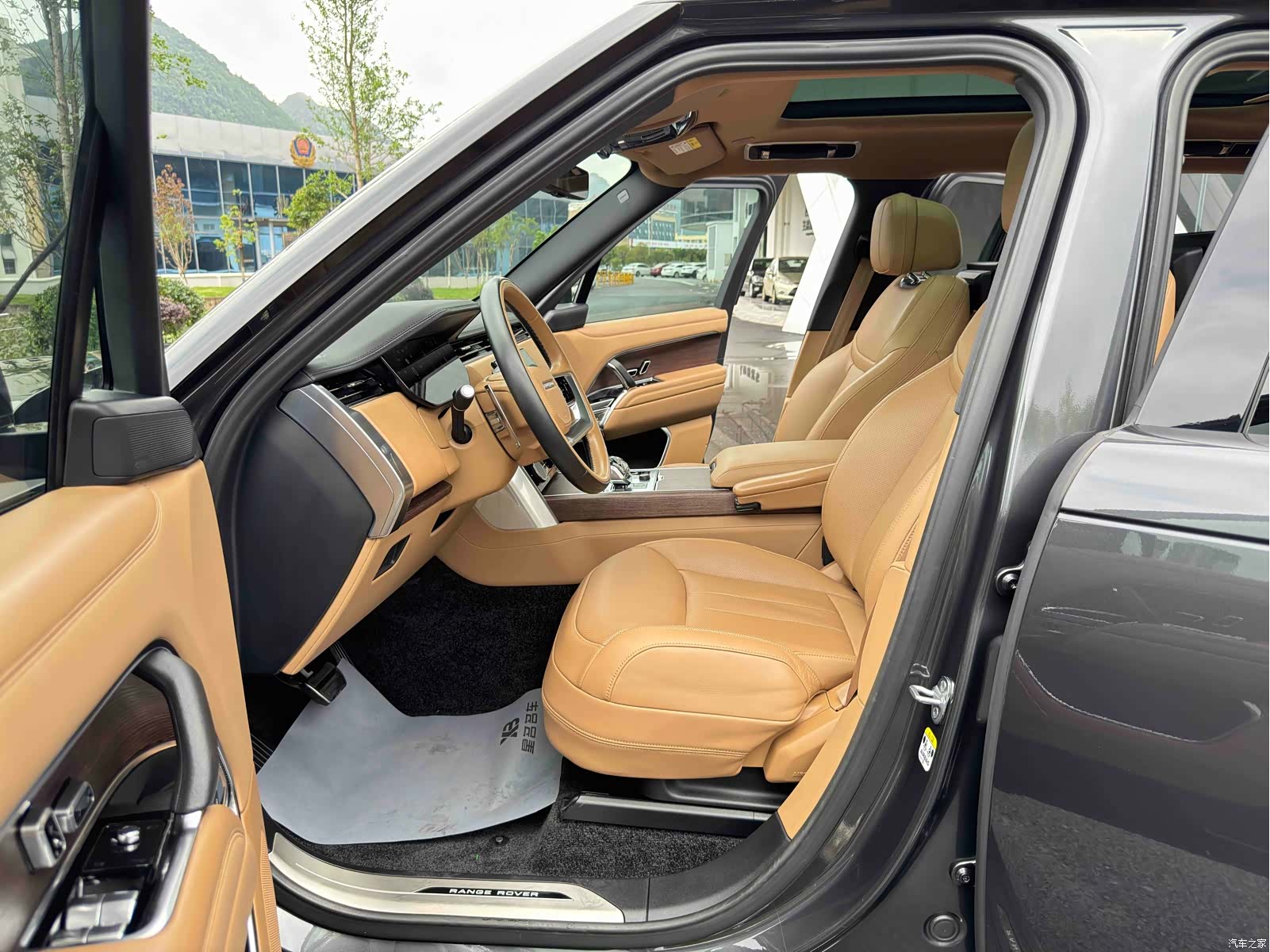 Land Rover Range Rover, 2023 12