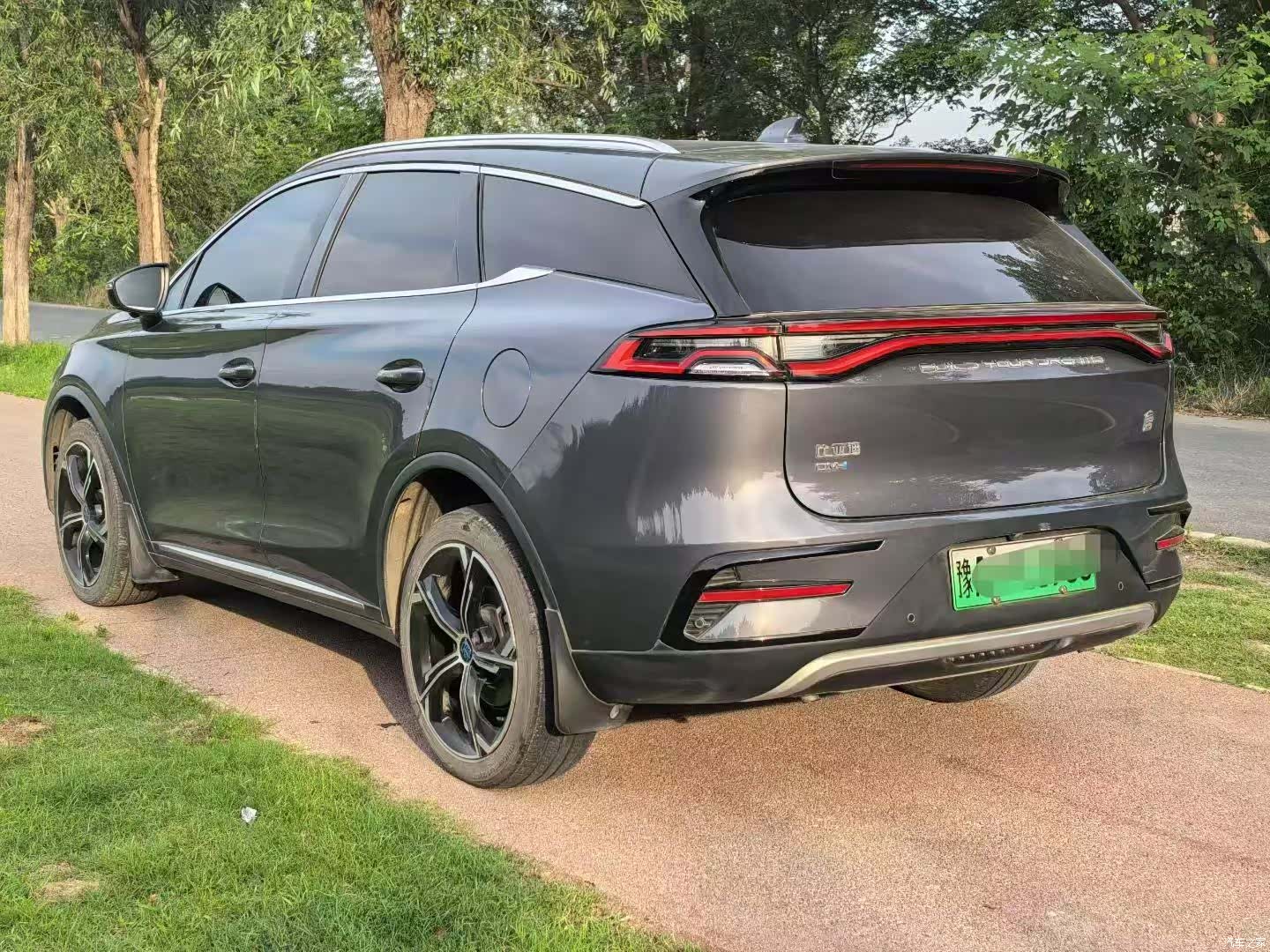 BYD Tang, 2022 9