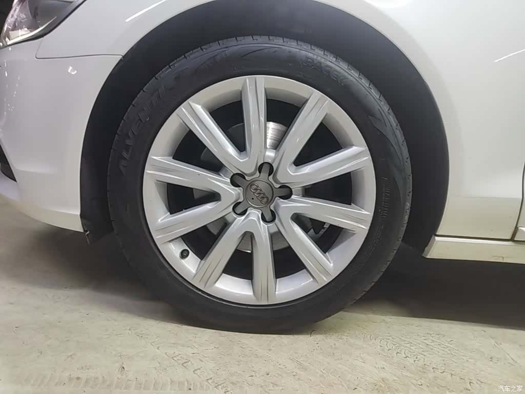 Audi A6L, 2016 23