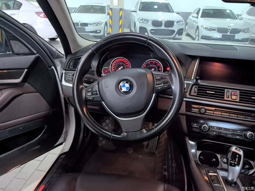 BMW 5 Series, 2017 11