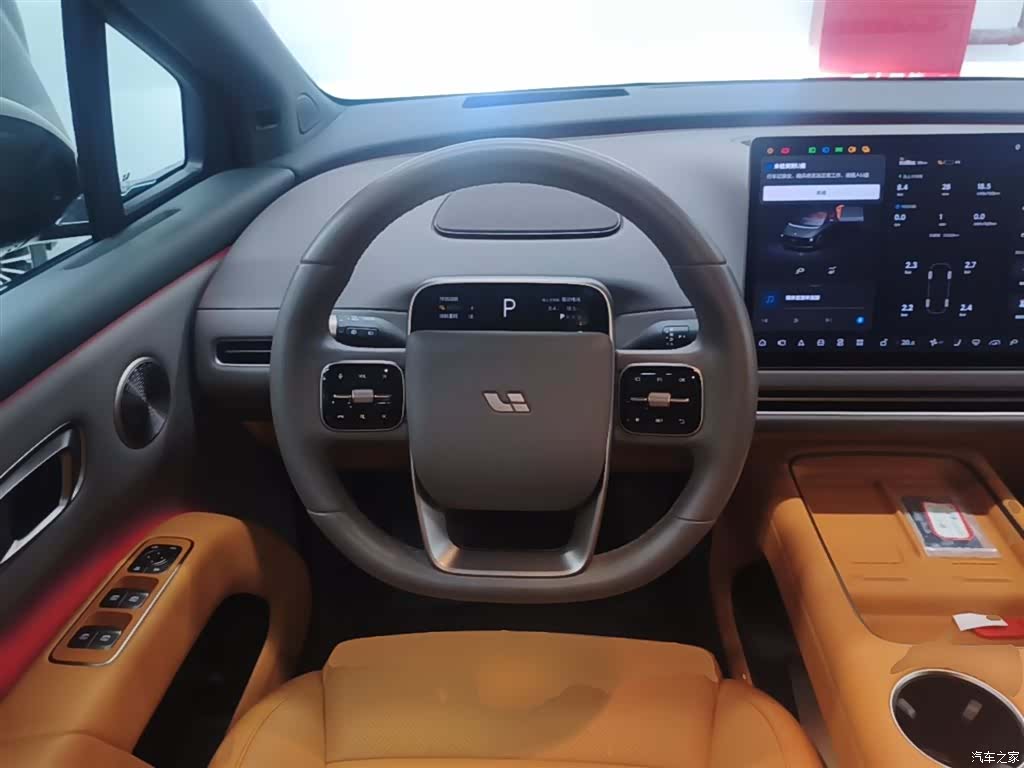 Li Auto i8, 2025 11