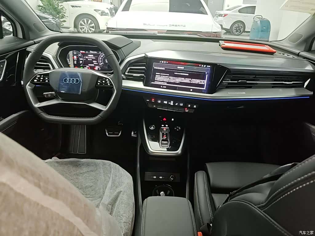 Audi Q4 e-tron, 2026 10