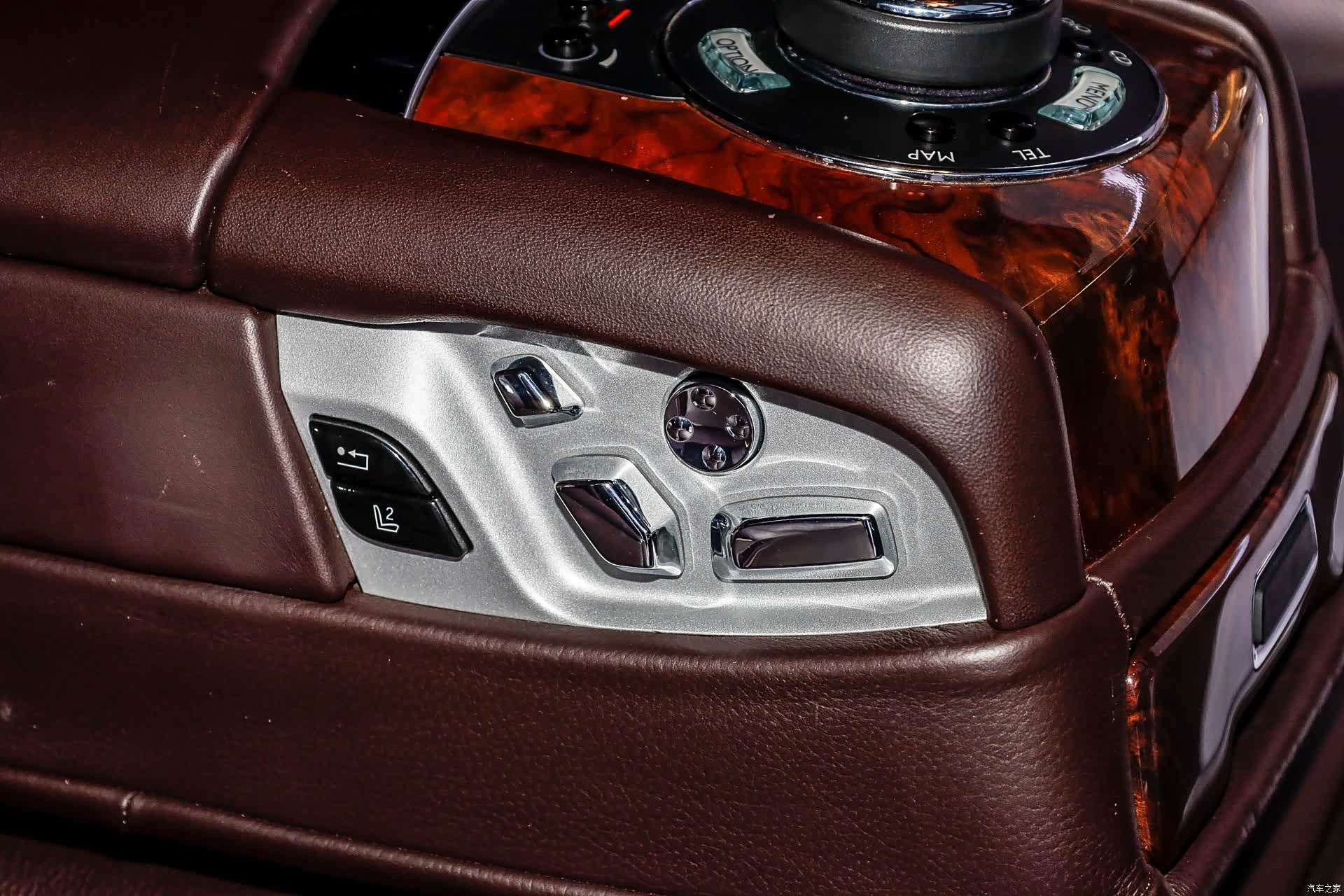 Rolls-Royce Ghost, 2016 14