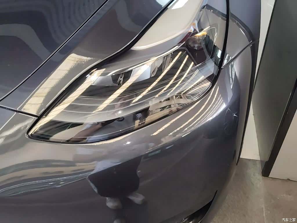 Tesla Model Y, 2024 24