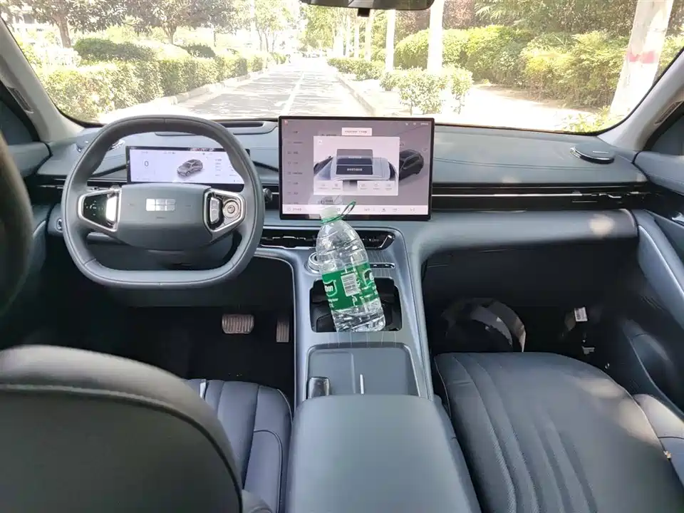 Geely Galaxy Galaxy E5