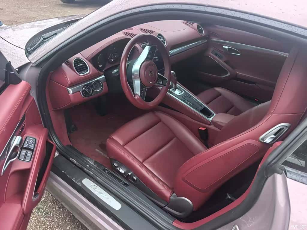 Porsche Cayman, 2022 6