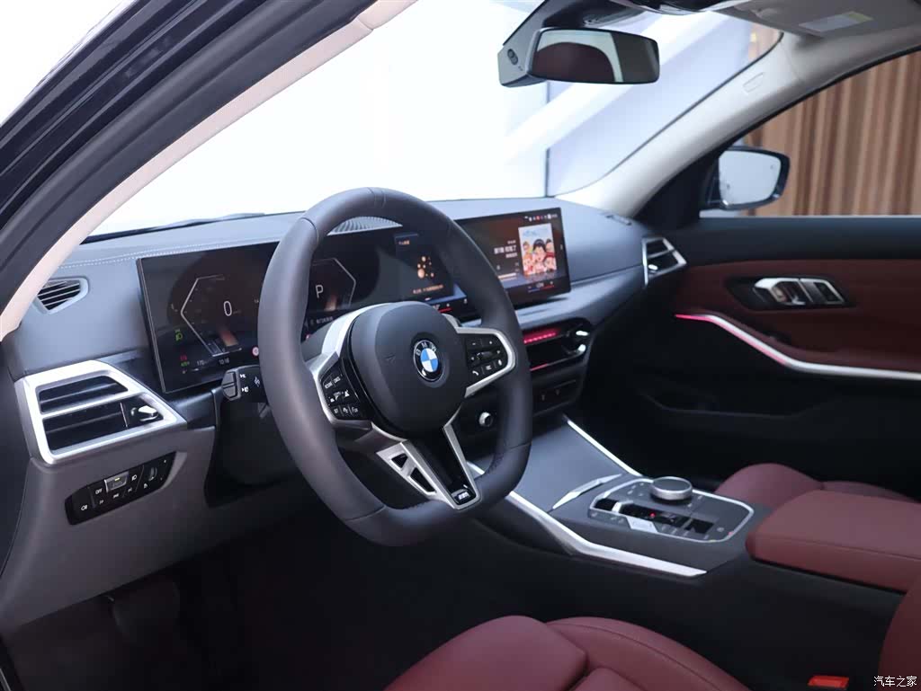 BMW 3 Series, 2025 11
