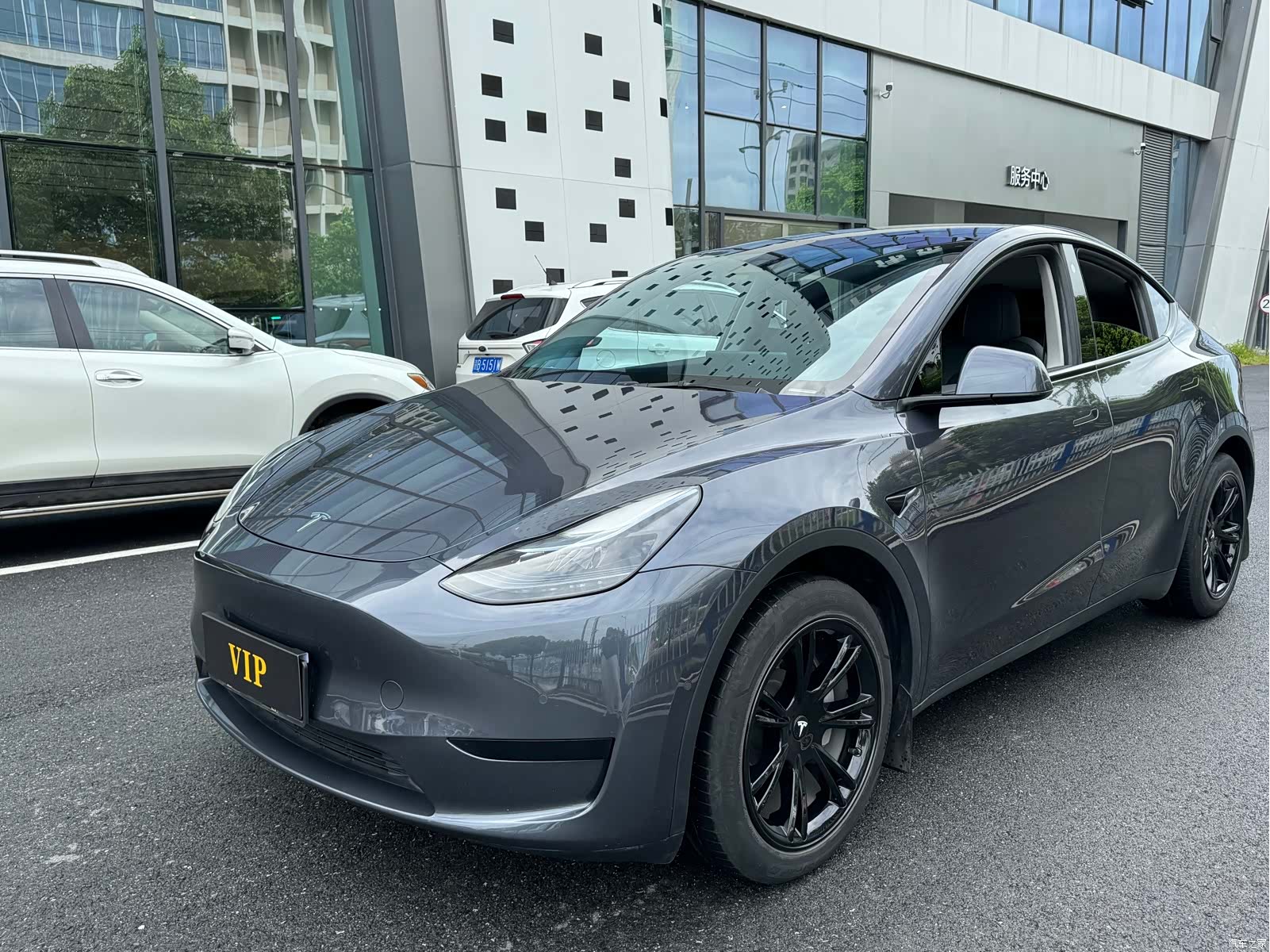Tesla Model Y, 2022 1
