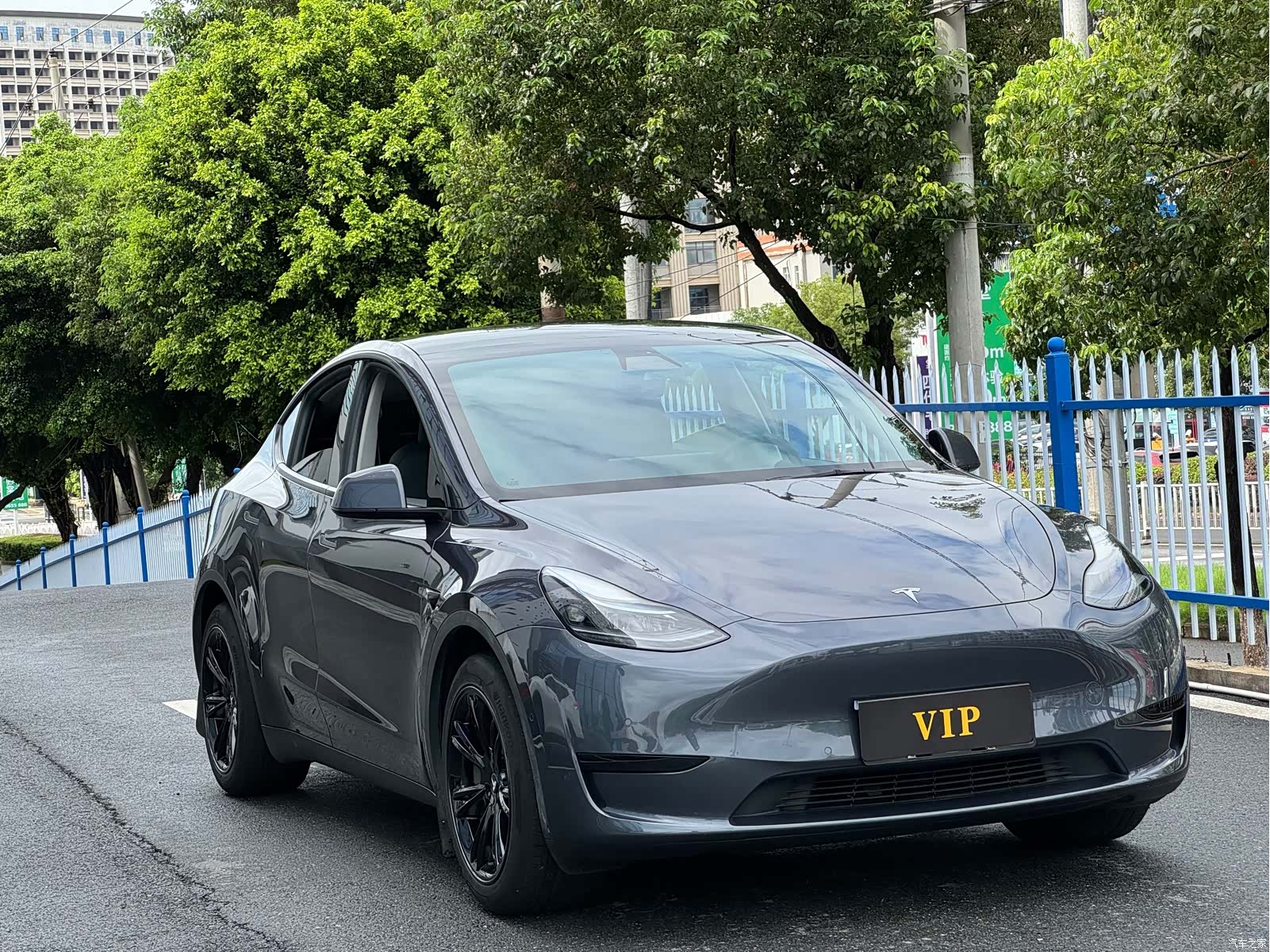Tesla Model Y, 2022 19