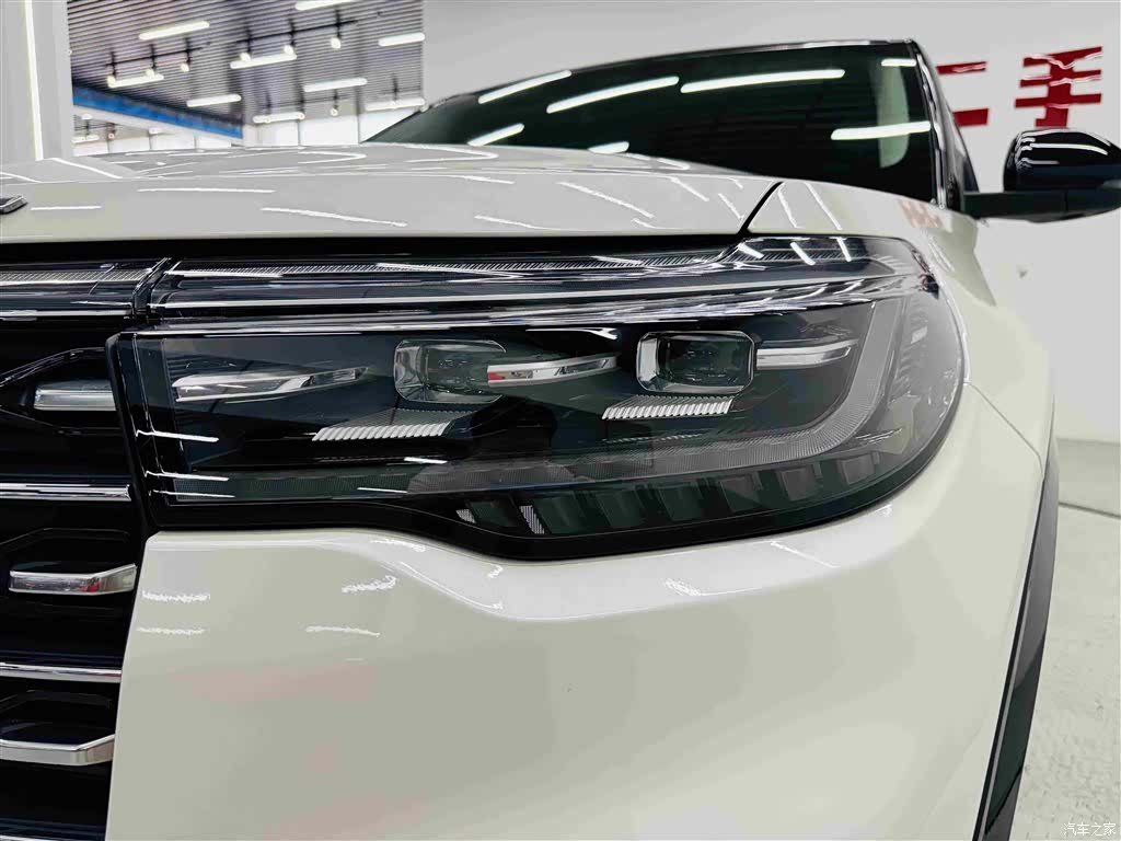 Ford Explorer, 2025 9
