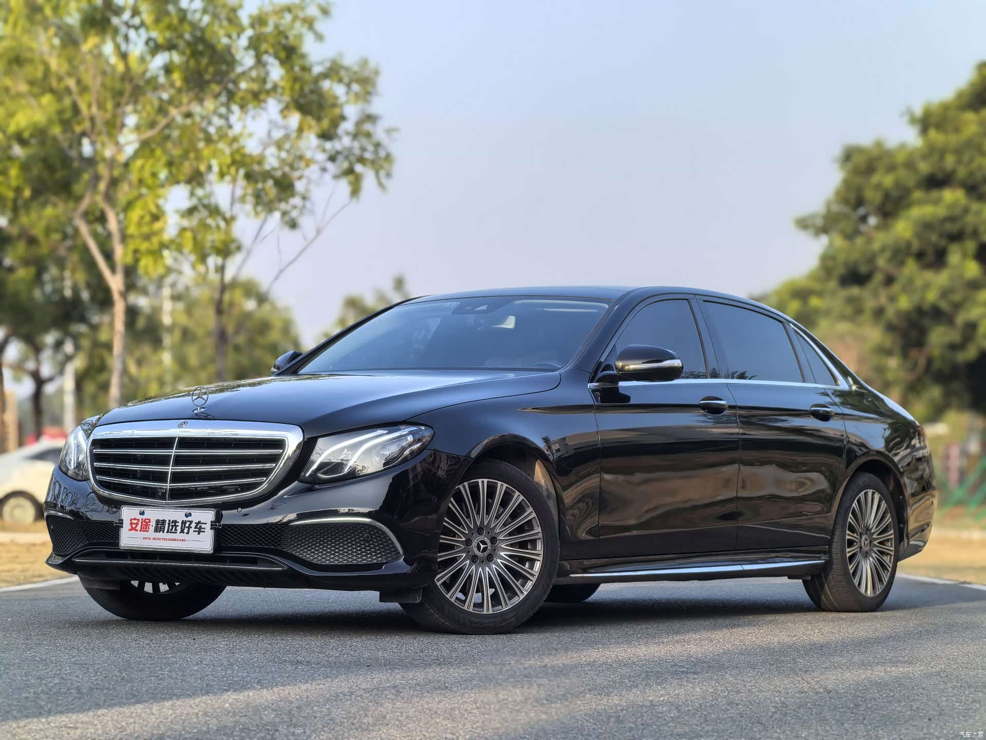 Mercedes-Benz E-Class, 2017 1