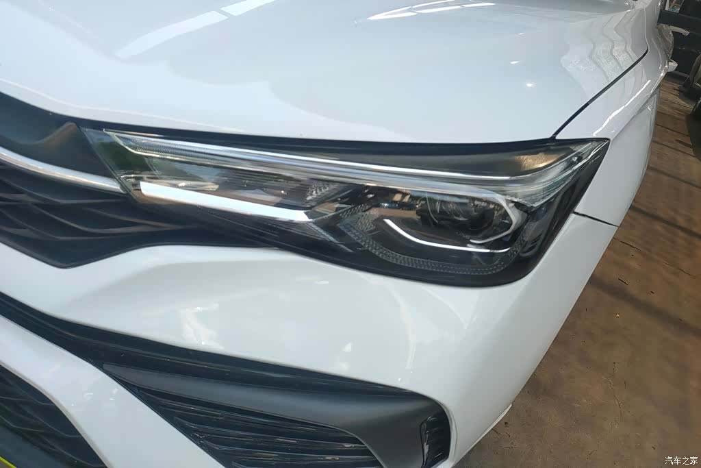 Roewe i5, 2022 все фото