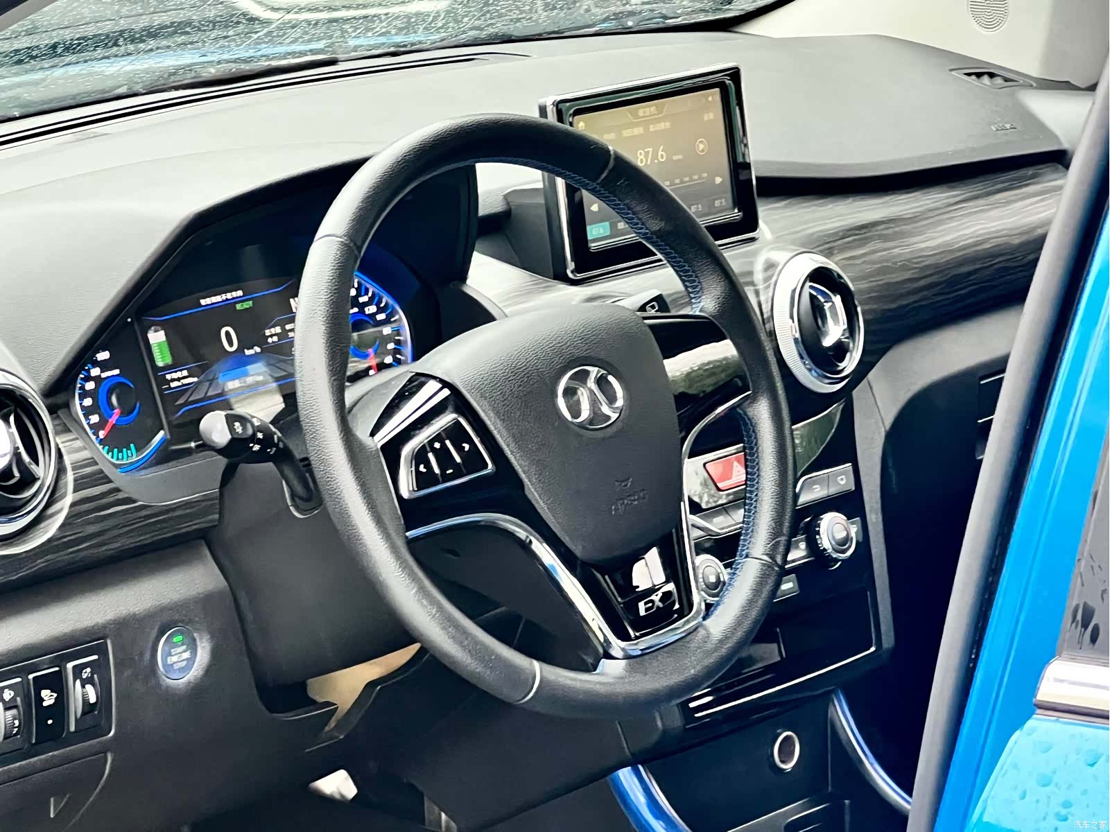 BAIC EX360, 2018 9