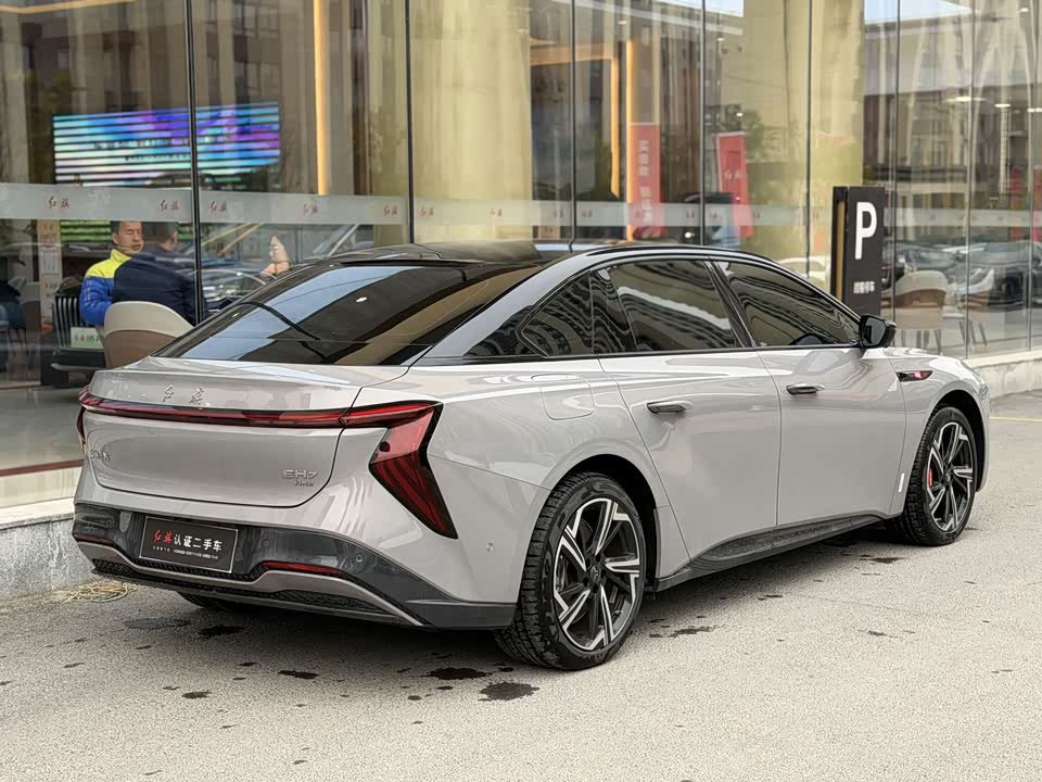 Hongqi EH7