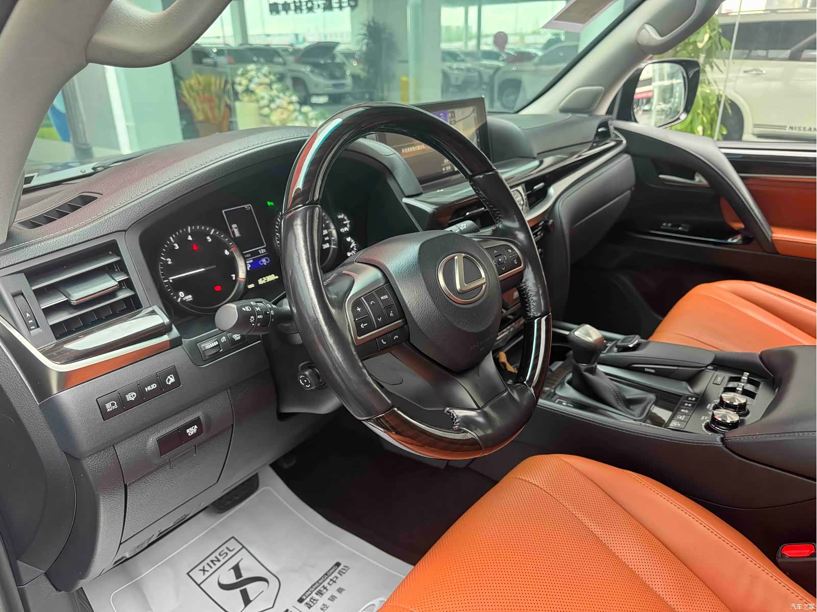 Lexus LX, 2020 12