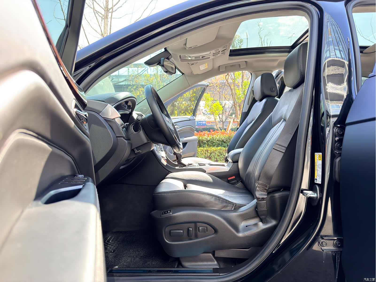 Cadillac SRX, 2016 4