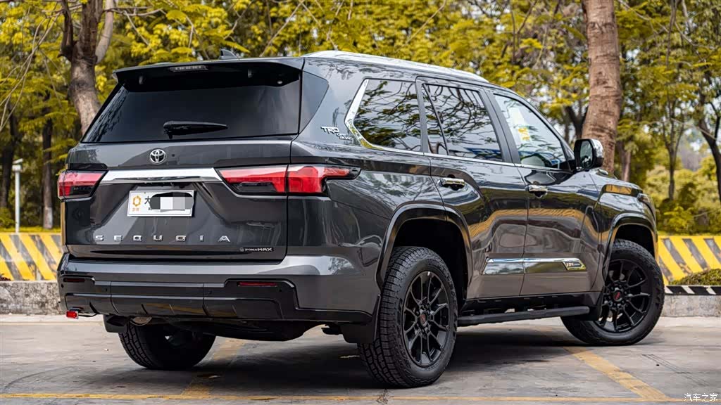 Toyota Sequoia, 1900 7