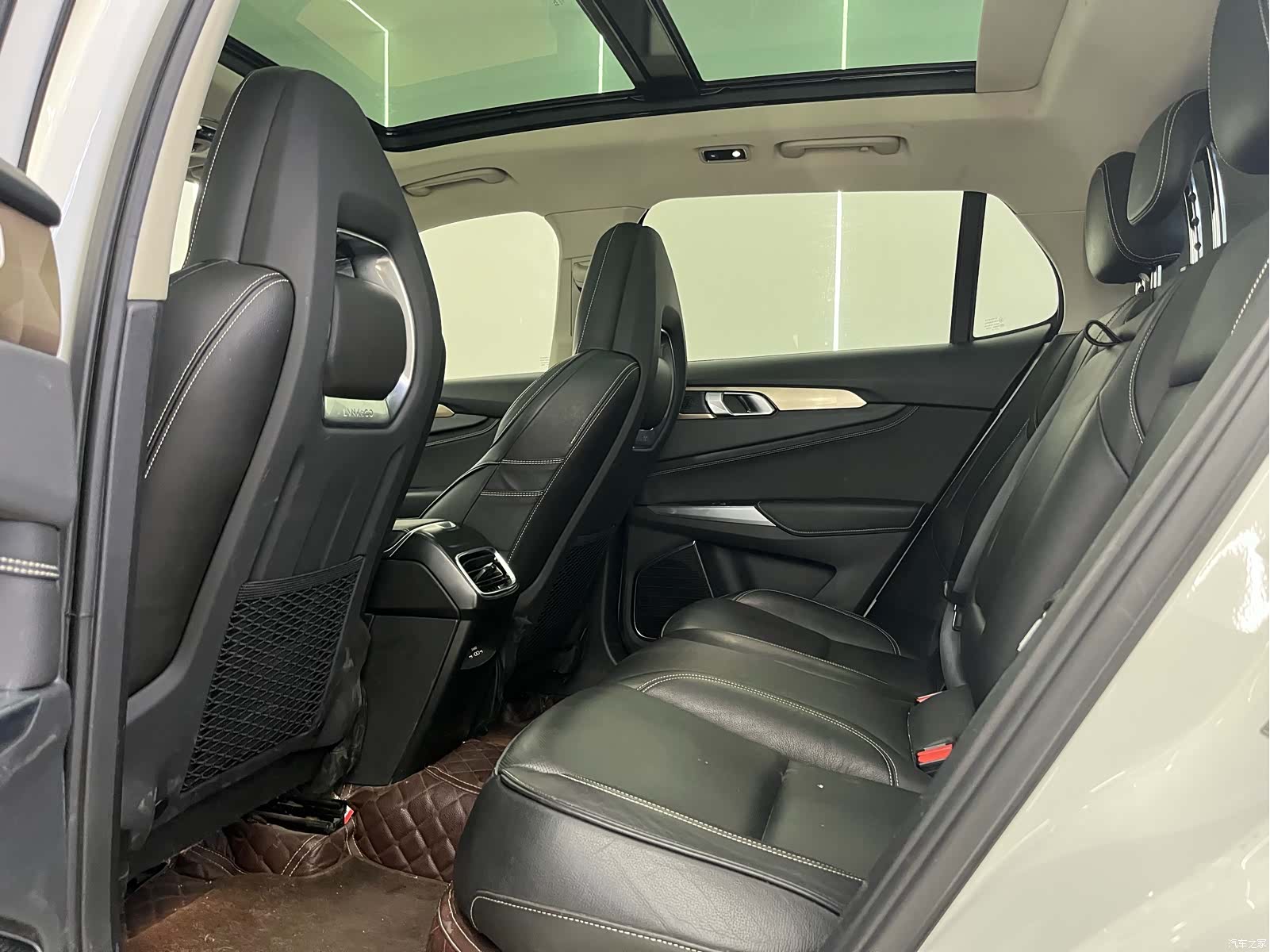 Lynk & Co 01, 2018 6