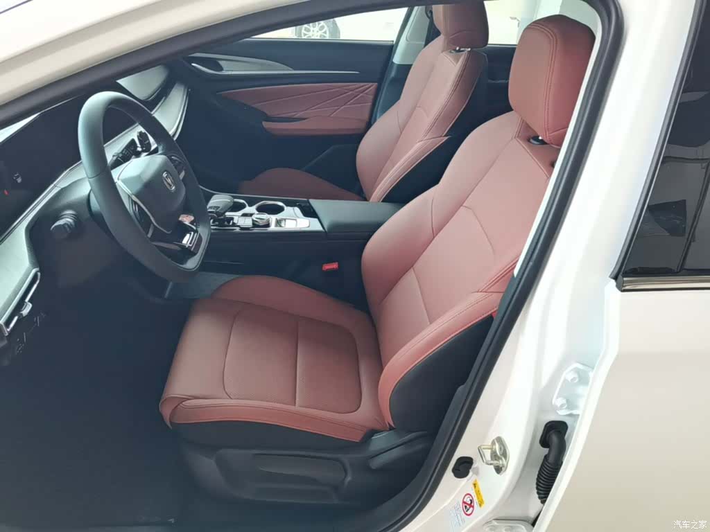 Changan Eado, 2025 15