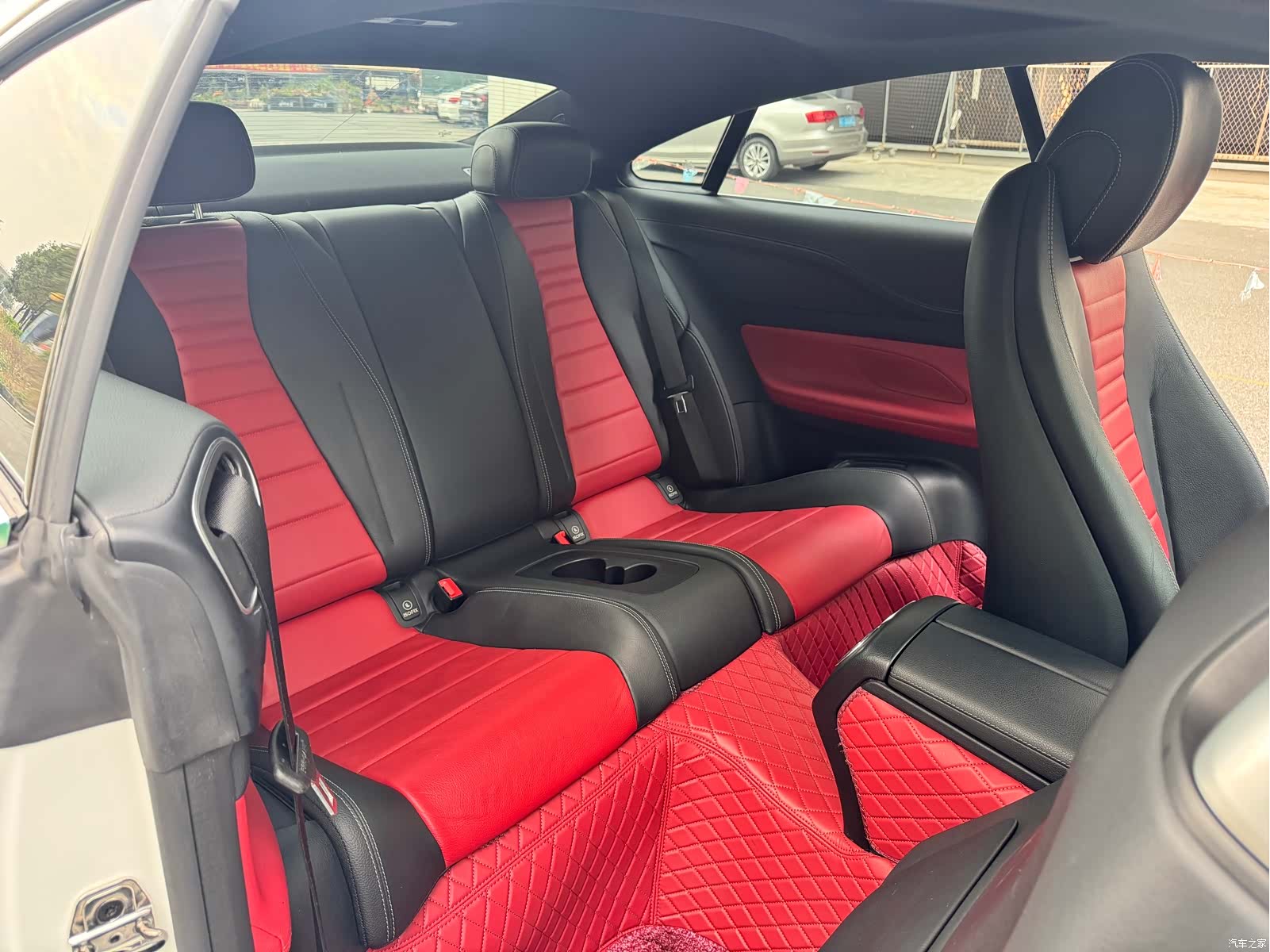 Mercedes-Benz E-Class, 2023 6