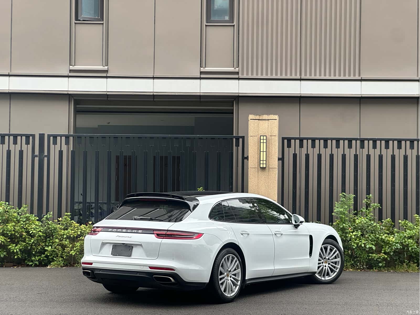 Porsche Panamera, 2019 4