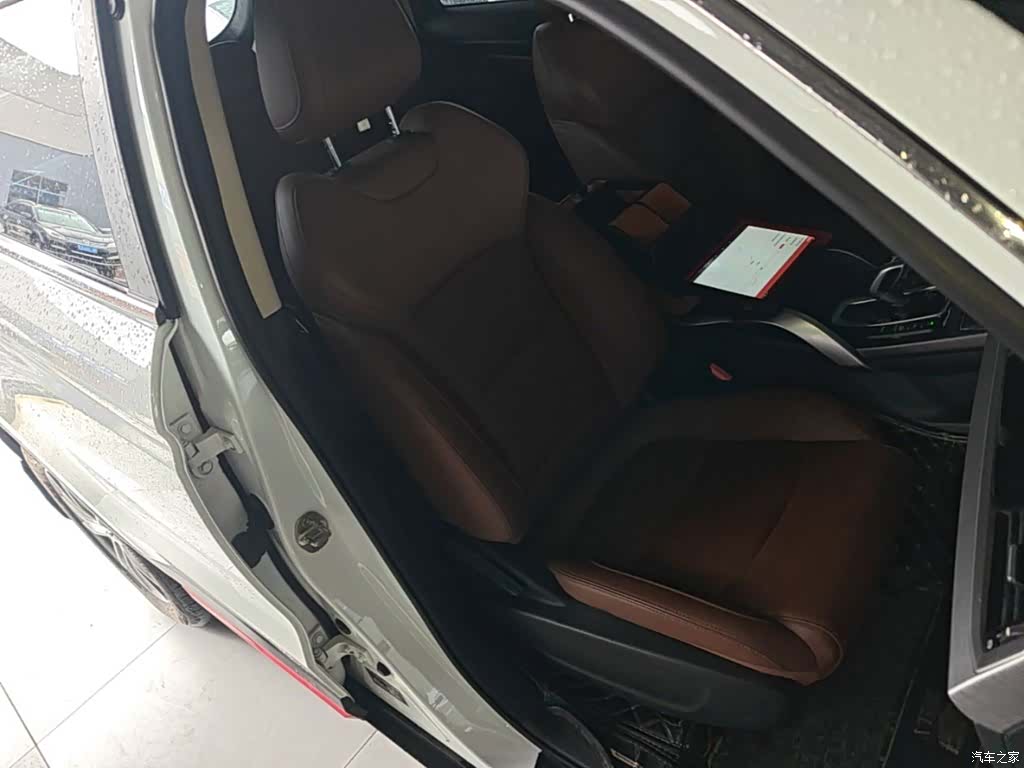 Geely Boyue, 2021 25