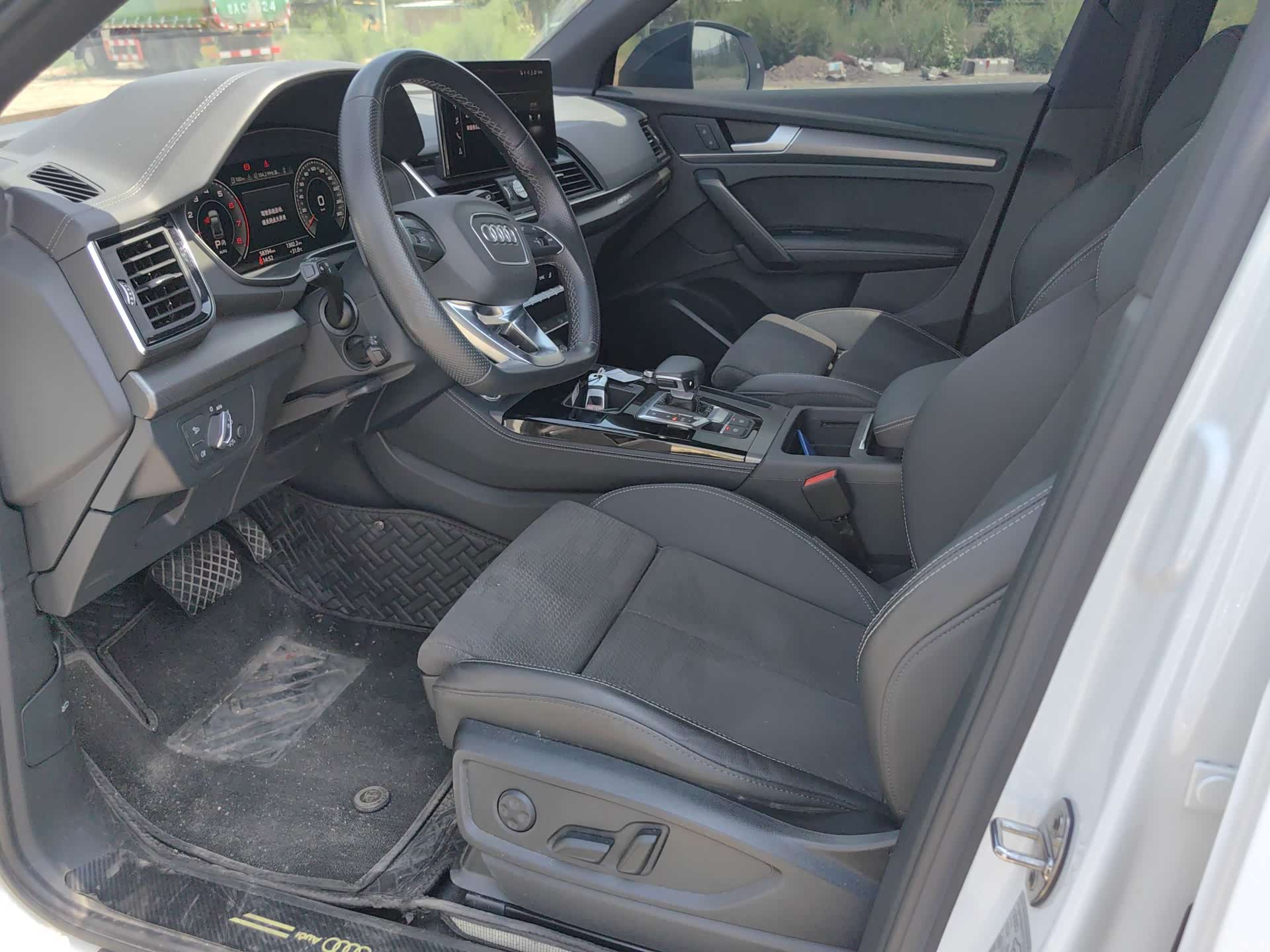 Audi Q5L, 2023 9
