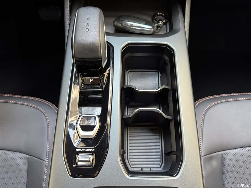 Geely Haoyue, 2025 15