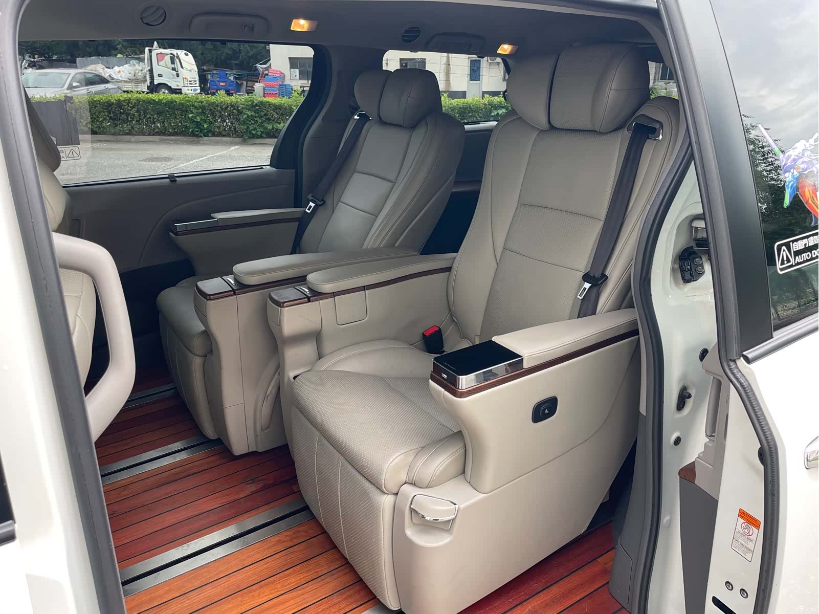 Toyota Sienna, 2019 14