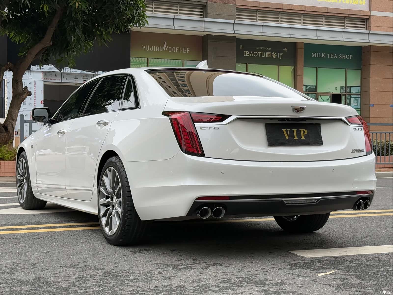 Cadillac CT6, 2023 6