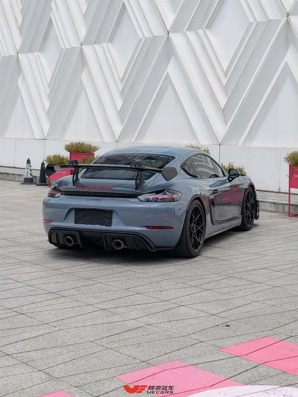 Porsche Cayman, 2024 4