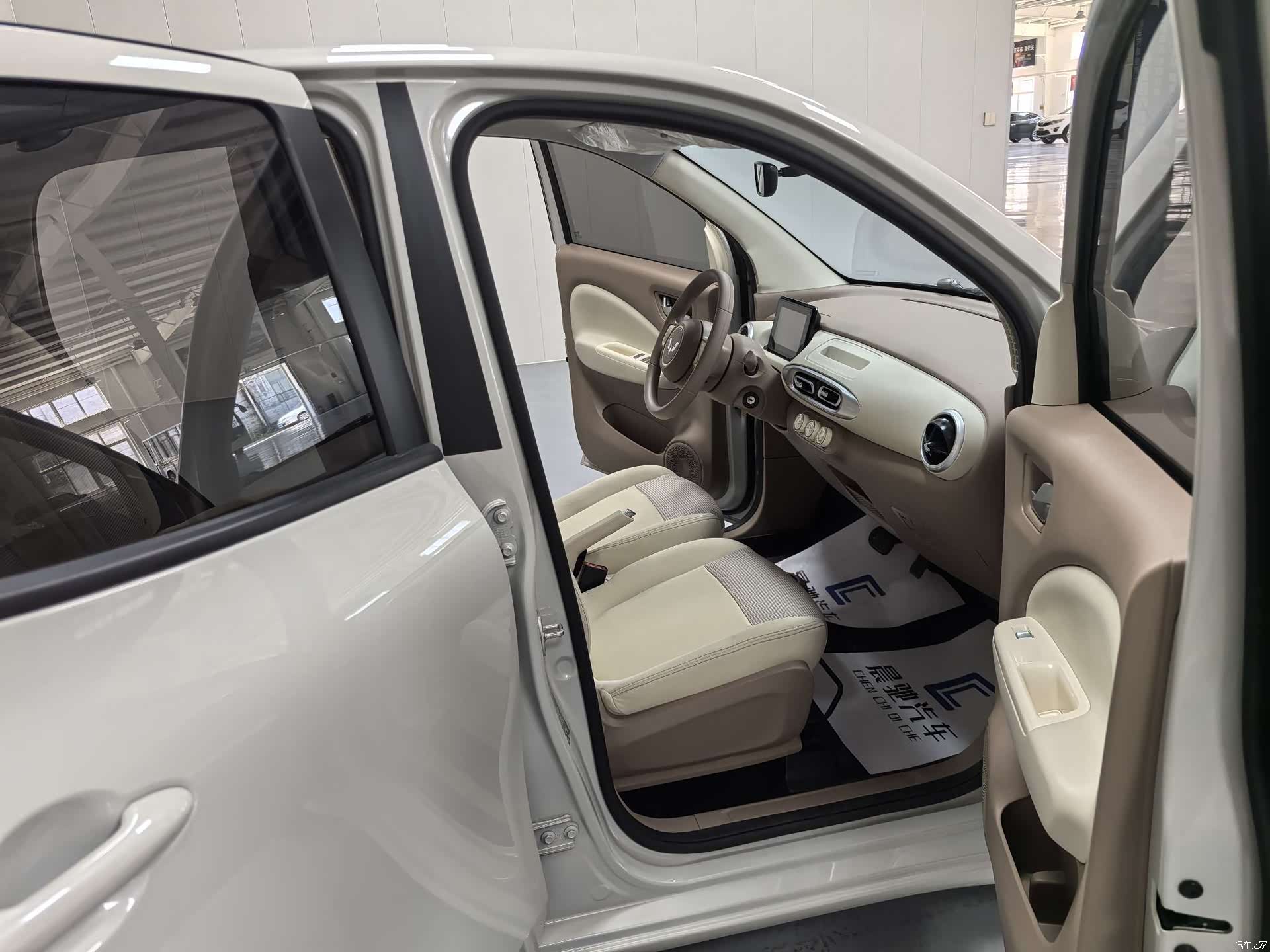 Wuling MINIEV, 2025 13