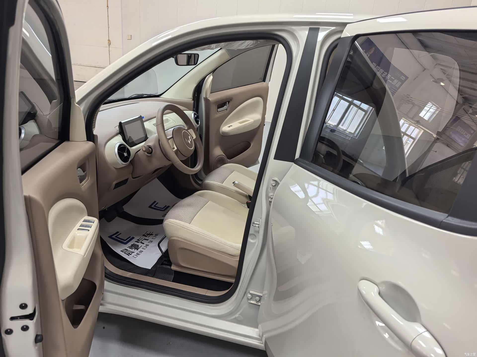 Wuling MINIEV, 2025 11