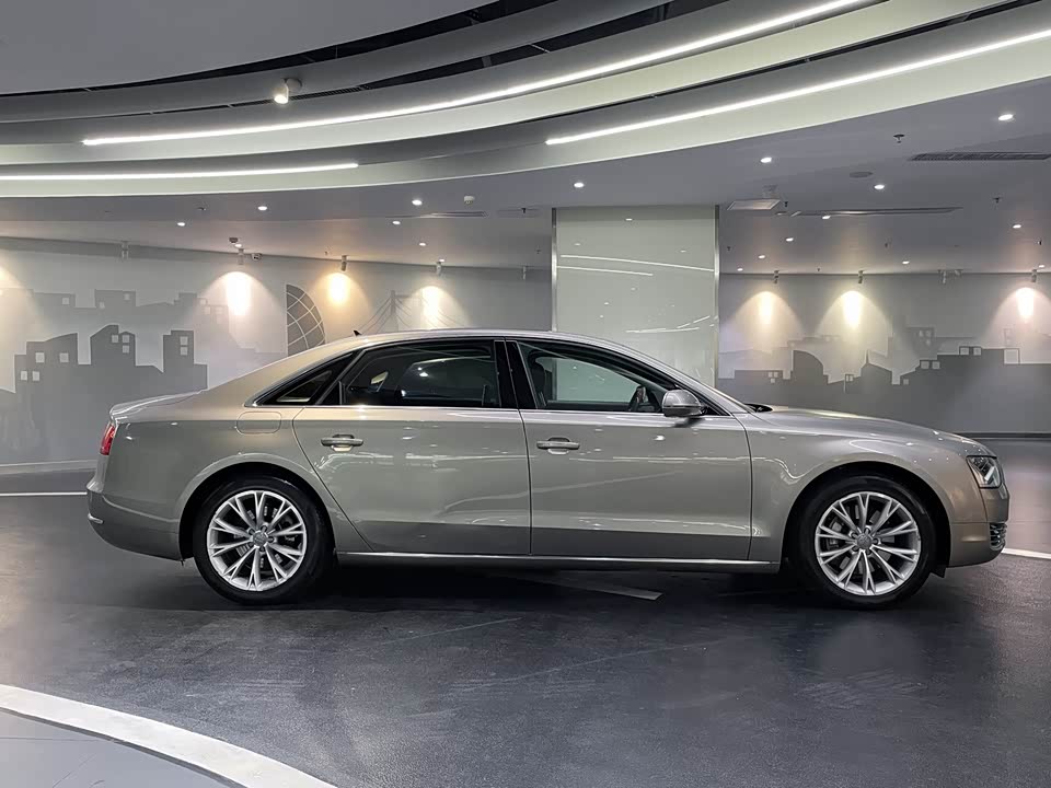 Audi A8