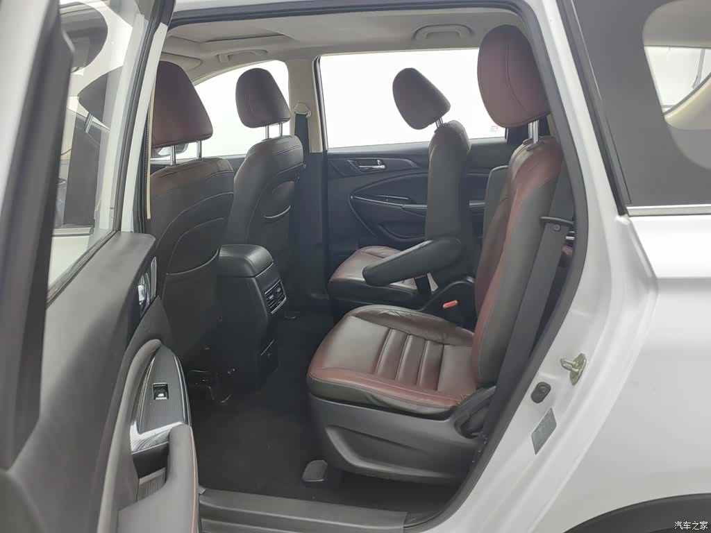 Changan A800, 2018 15