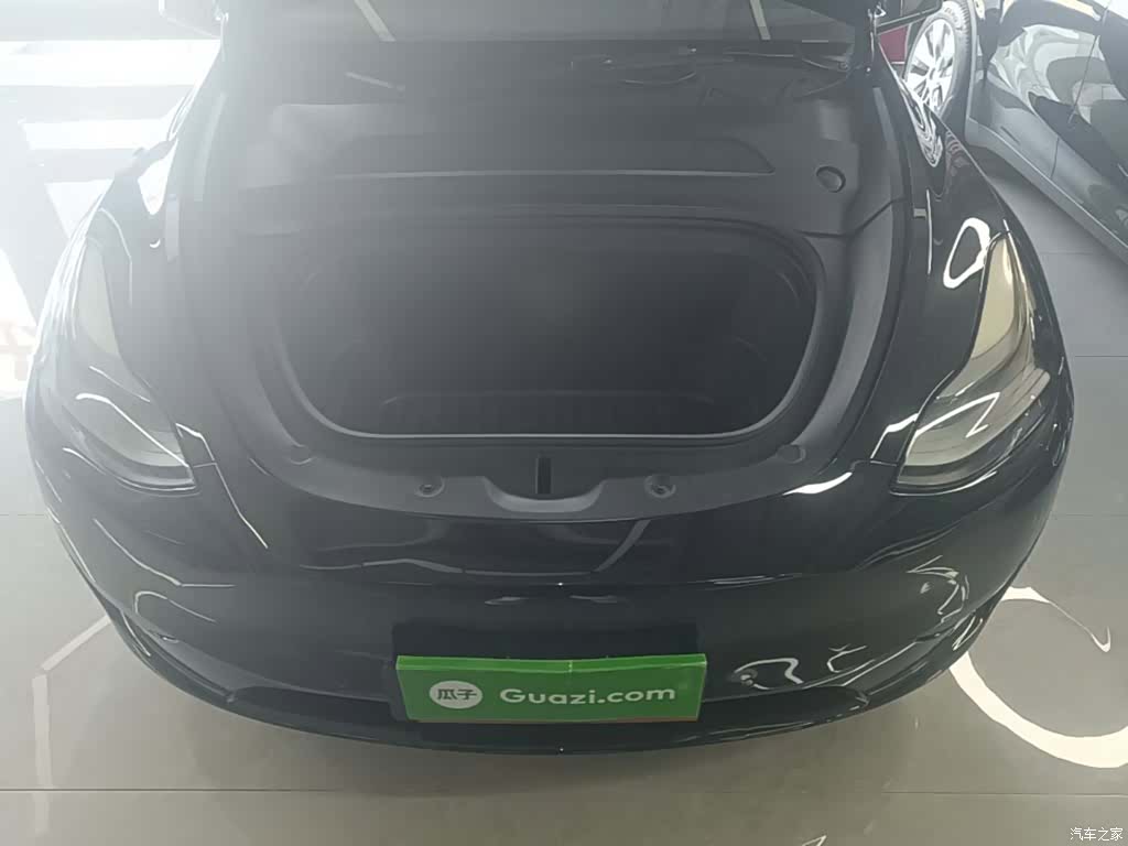 Tesla Model Y, 2022 20