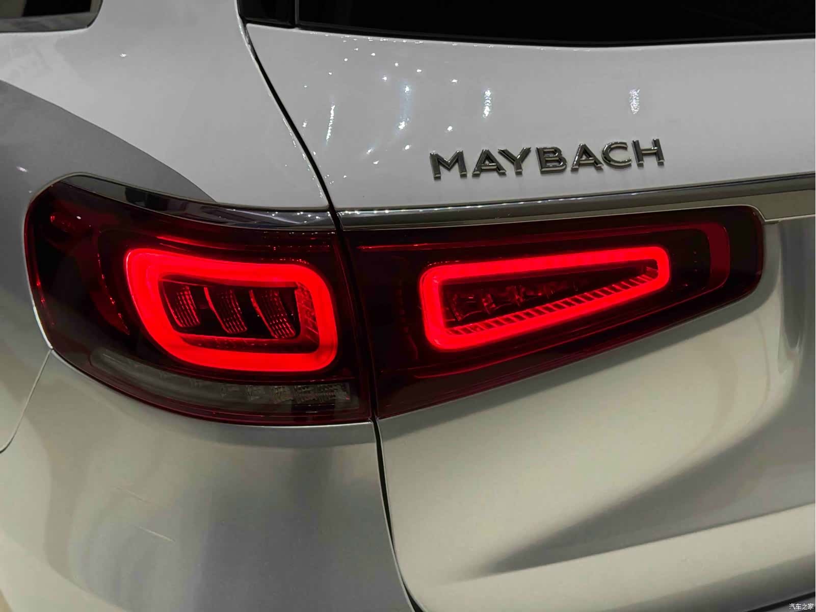 Maybach GLS, 2021 10