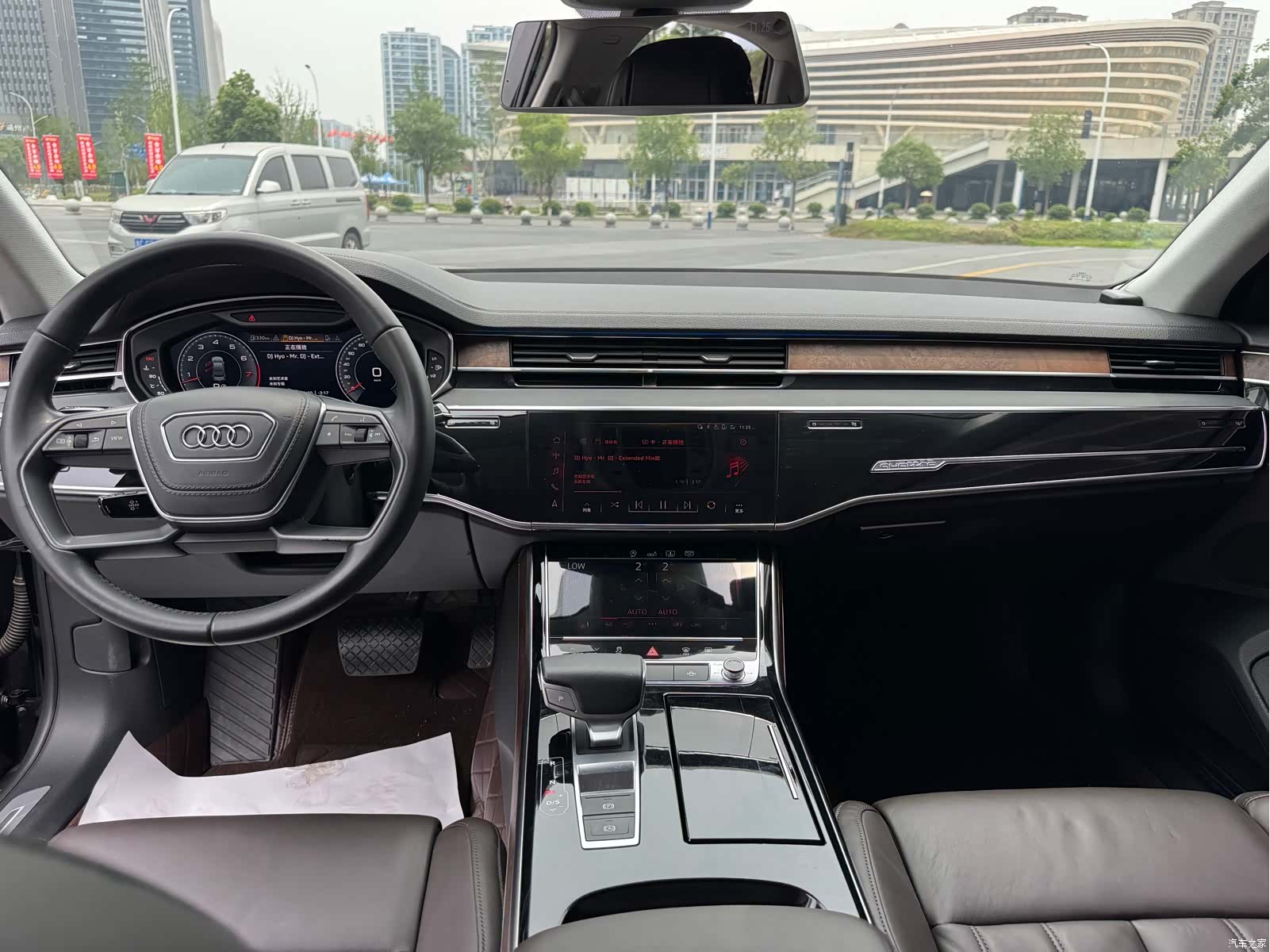 Audi A8L, 2018 14