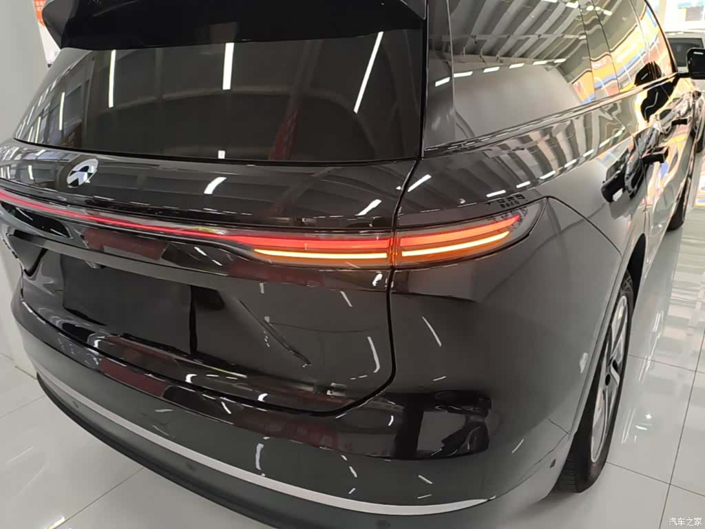 NIO ES8, 2023 8