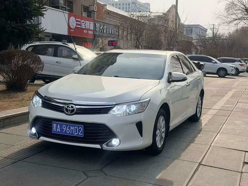Toyota Camry 2015 2.0G Lead
