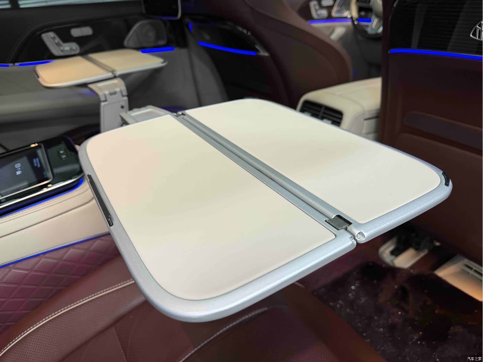 Maybach GLS, 2021 23