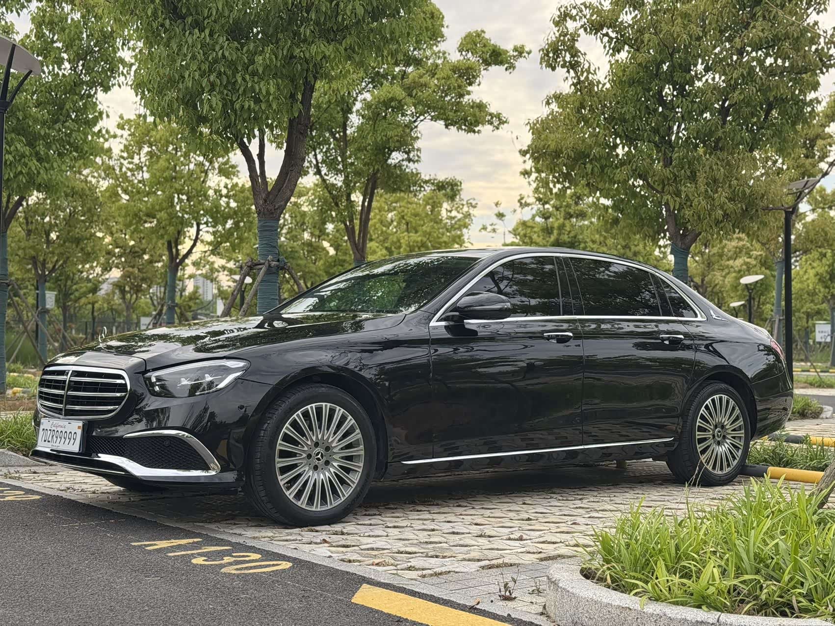 Mercedes-Benz E-Class, 2023 1